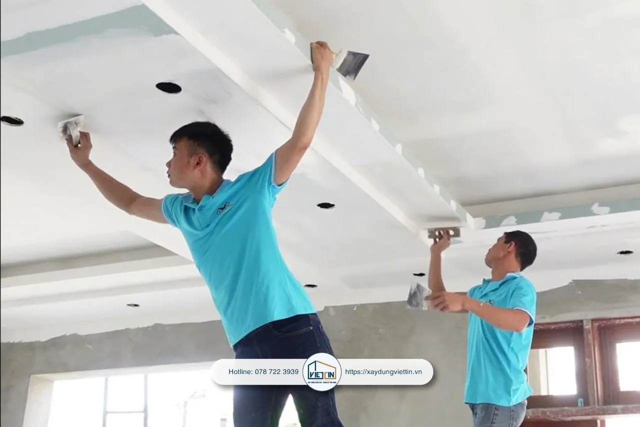Hoàn thiện bề mặt trần thạch cao